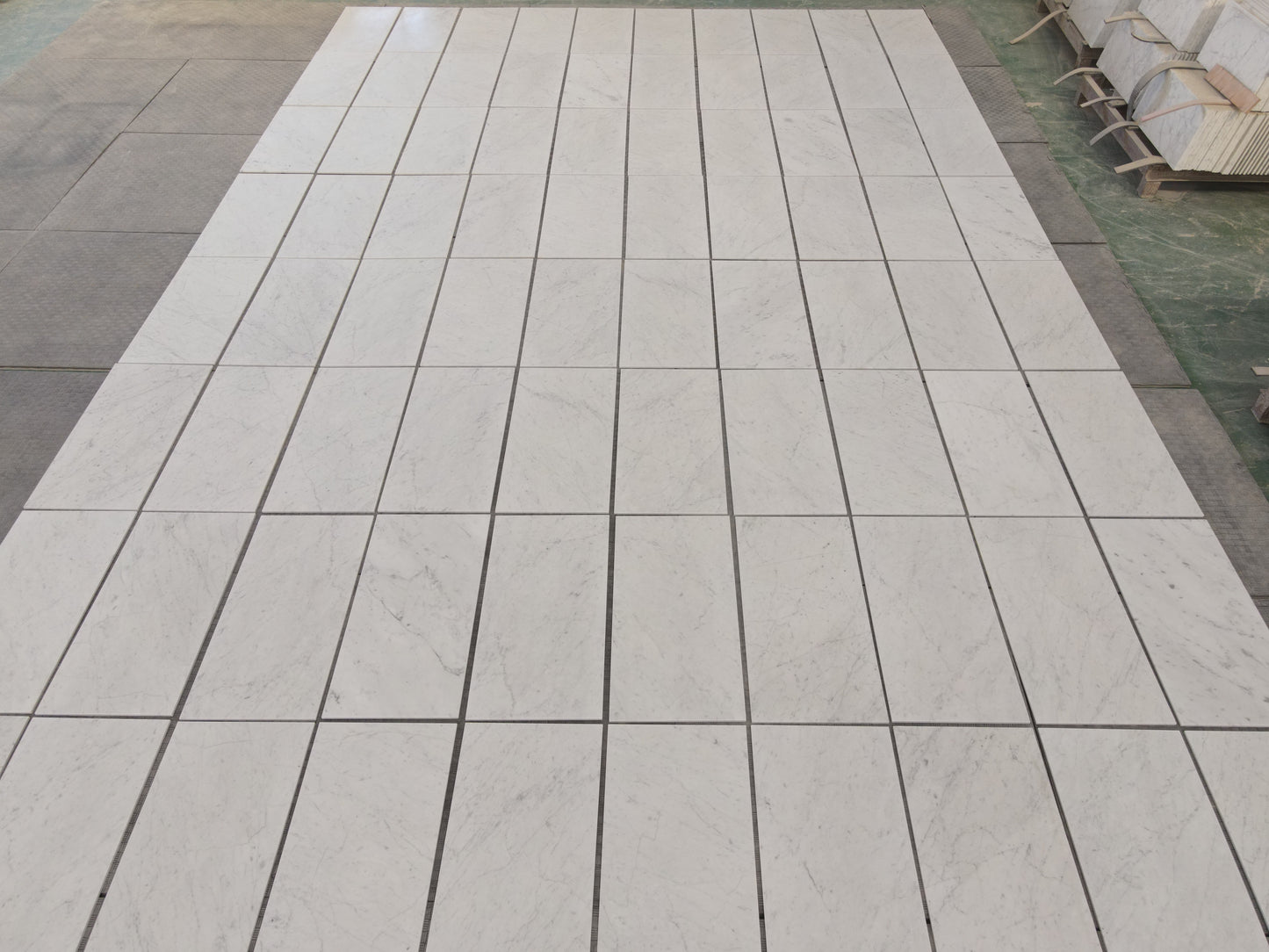 MCH481-C 400x800x10mm Pallet No 105